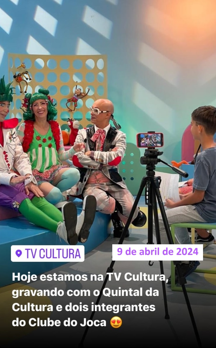 Foto da aluna Sofia Valério Neves na TV Cultura falando do Clube do Joca